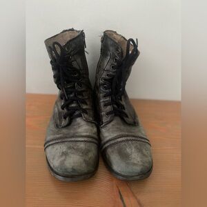 Steve Madden ‘Troopah’ boots